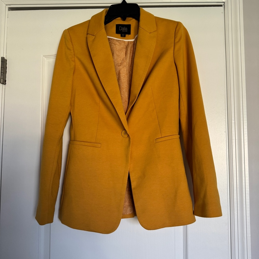 Dalia mustard yellow blazer
